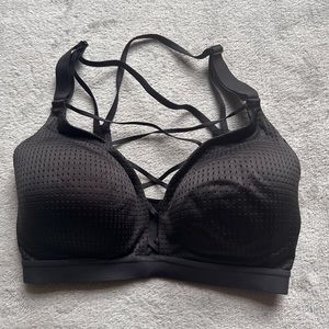 Victoria’s Secret Lightweight Sports Bra Black